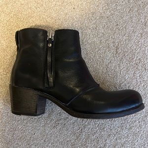 Moma Italian black ankle boots size 9 1/2 barely worn